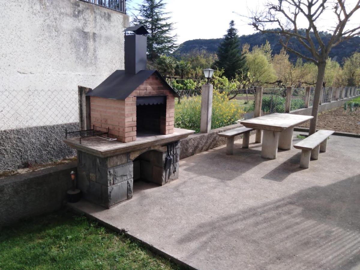 Apartamento Rural Casa Paco Con Jacuzzi Exterior Y Barbacoa Aínsa Exteriör bild